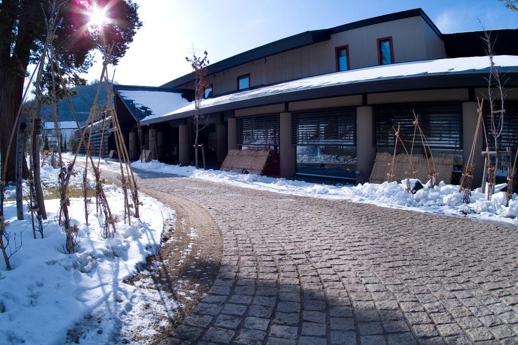 Lake Shikotsu Tsuruga Resort Spa Mizu No Uta Chitose  Exterior photo